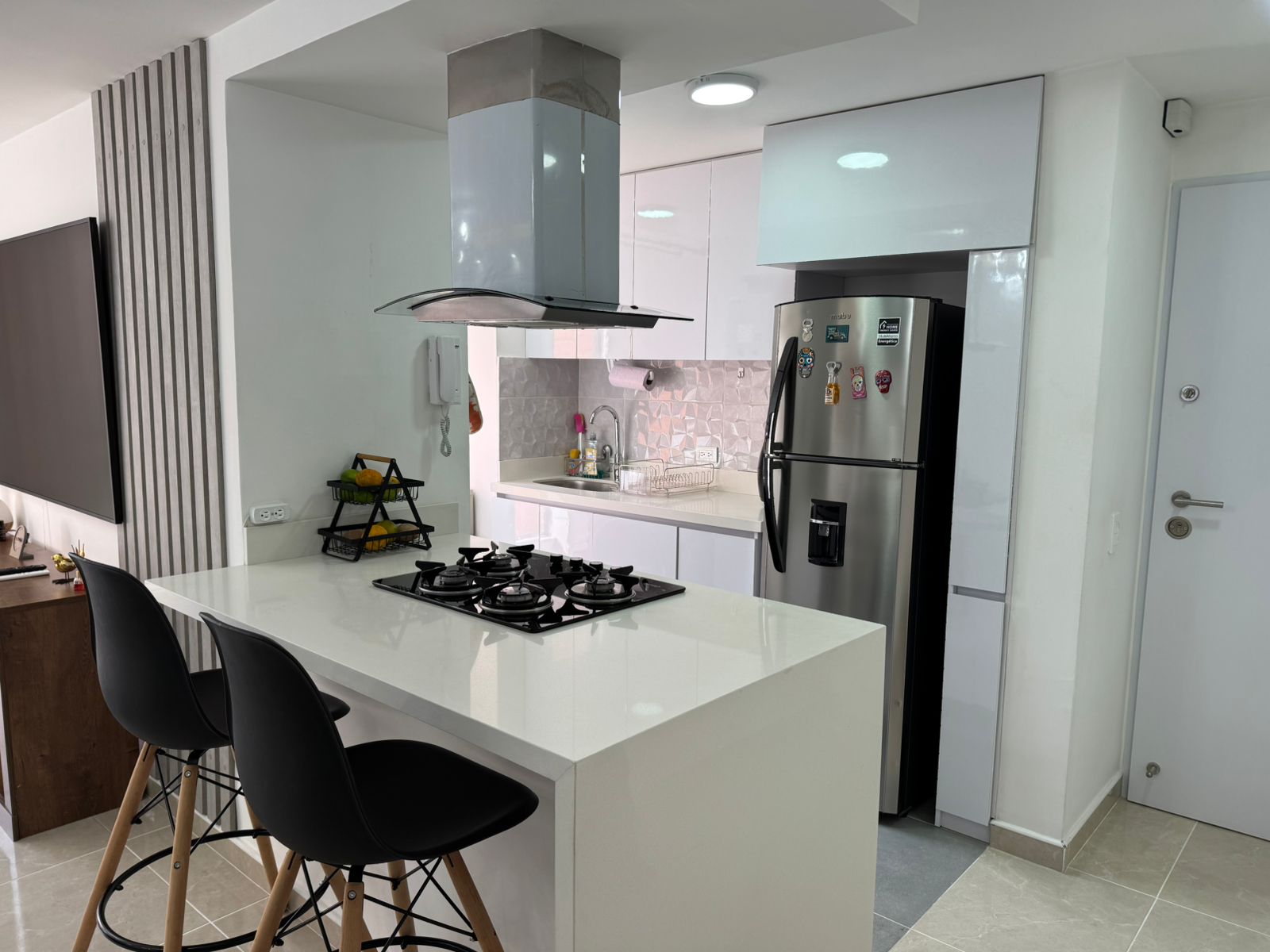 EN ARRIENDO APARTAMENTO AMOBLADO SECTOR SAN JULIAN EN EL POBLADO