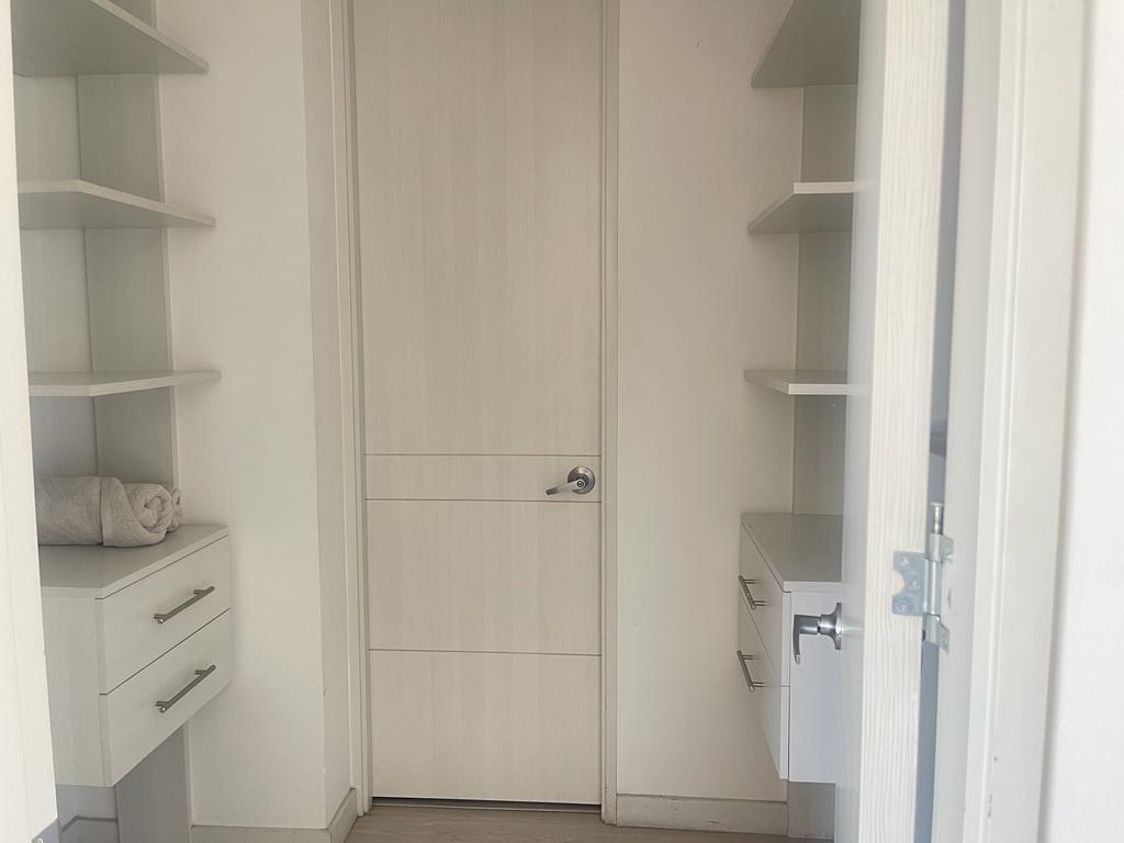 EN ARRIENDO APARTAMENTO AMOBLADO EN EL POBLADO MEDELLÍN COLOMBIA