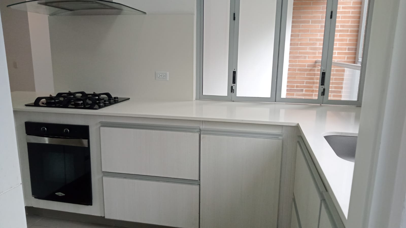 VENDO O ARRIENDO APARTAMENTO EN CASTROPOL POBLADO MEDELLÍN COLOMBIA