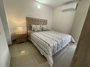Alquilo Apartaestudio amoblado Alto Living La Flora 3er piso