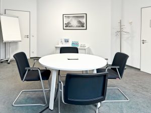 MeetingRoomL_26.jpg