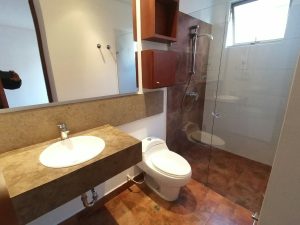 ARRIENDO EXCELENTE APTO 2 HABITACIONES CHICO NAVARRA