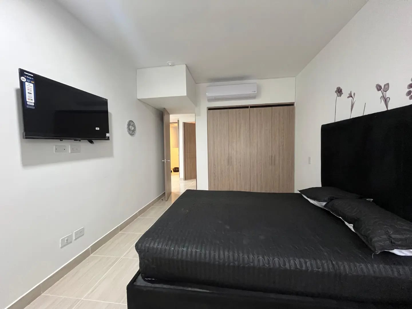 APARTAMENTO EN ARRIENDO DE UNA HABITACION AMOBLADO SERENA DEL MAR CARTAGENA