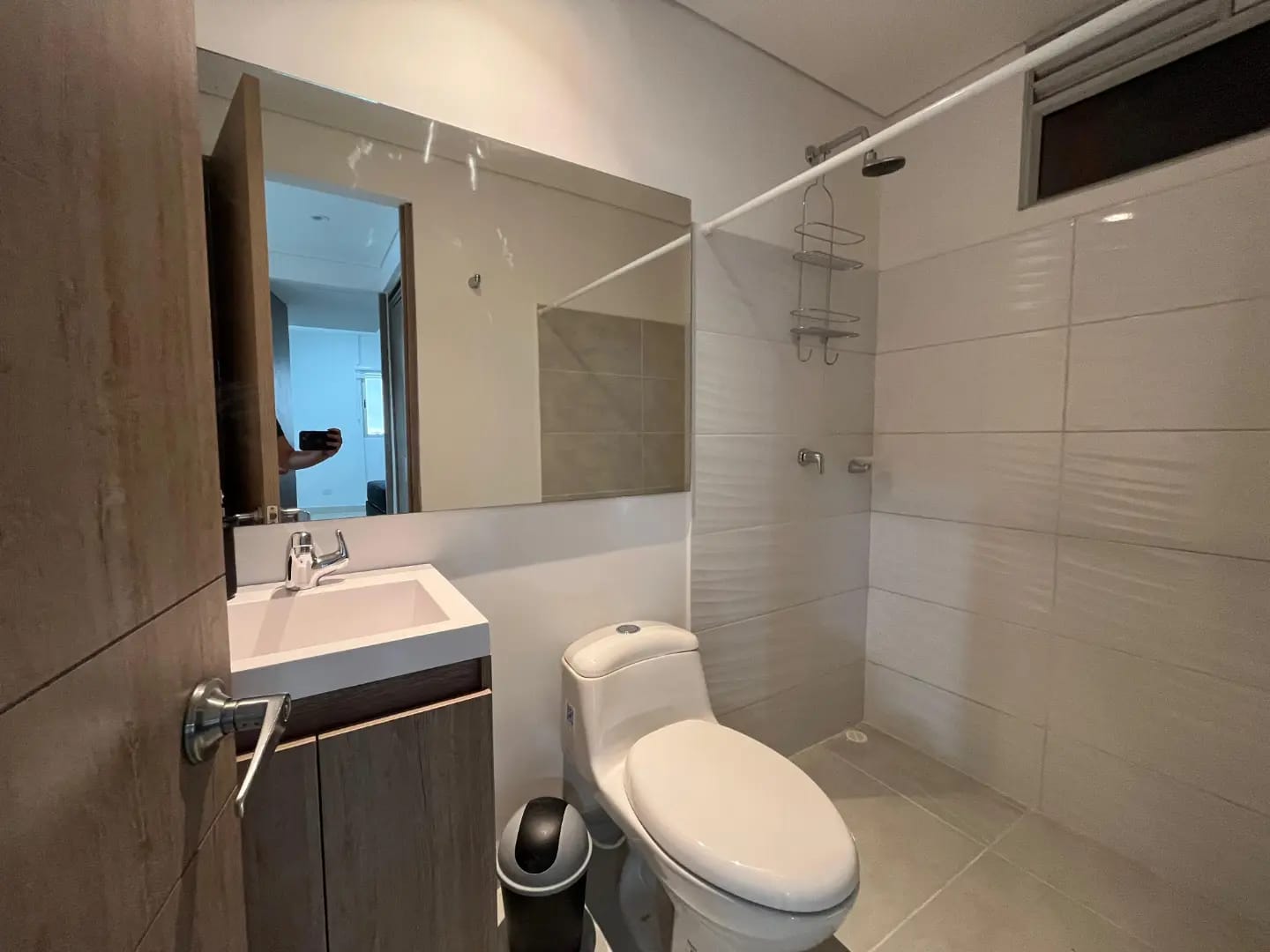 APARTAMENTO EN ARRIENDO DE UNA HABITACION AMOBLADO SERENA DEL MAR CARTAGENA