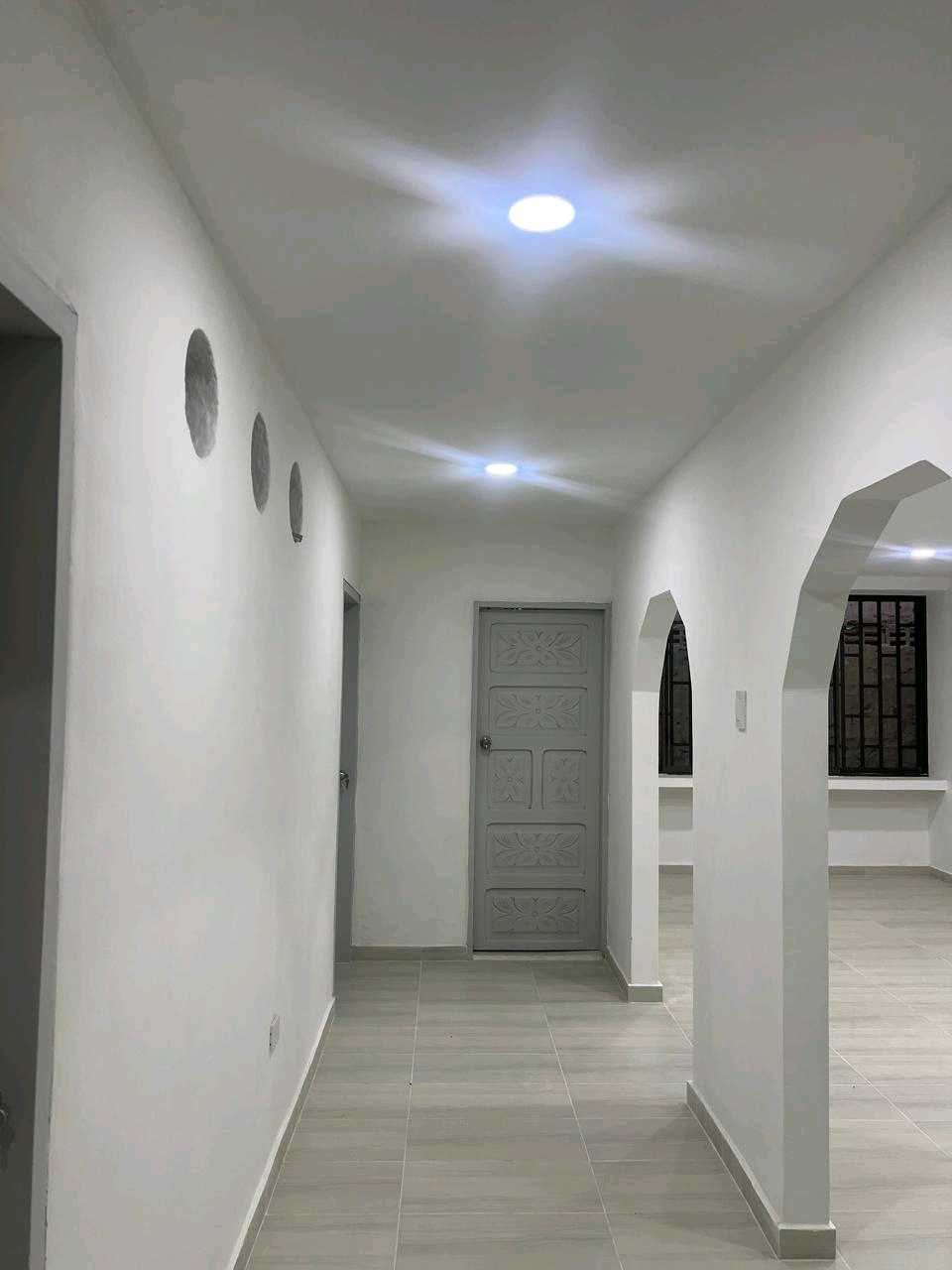 APARTAMENTO AMPLIO , SEGUNDO PISO, CAMPO ALEGRE
