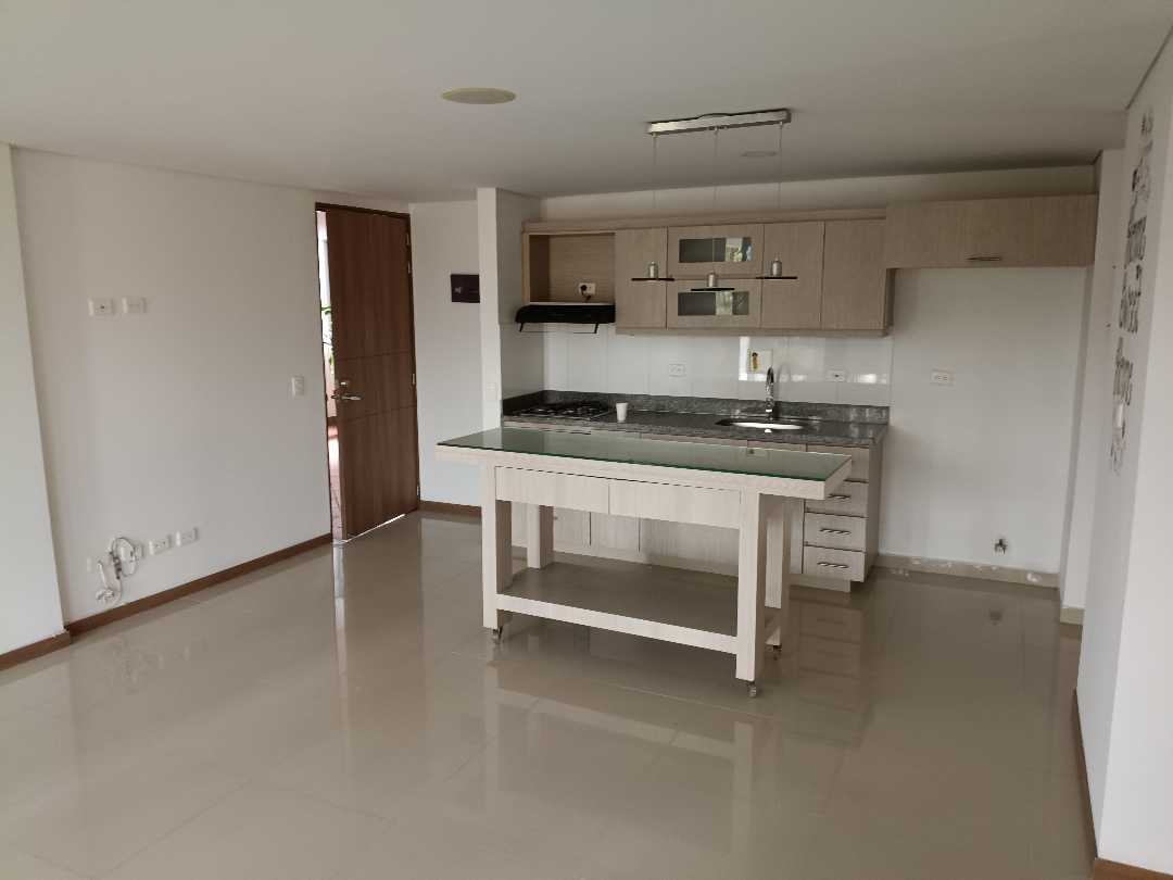 Arriendo apartamento Loma de los bernal