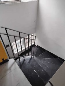 arriendo_local_en_la_80_cerca_1791995108-0599_824.jpeg