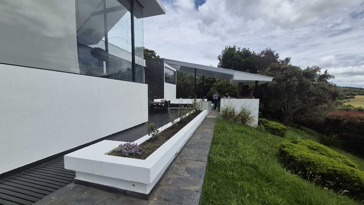 RENTO CASA CAMPESTRE MODERNA UNA PLANTA – YERBABONITA