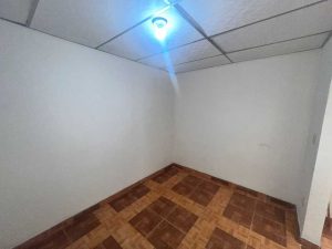 se_alquila_casa_en_barrio_los_1708202675-9301_5625.jpg