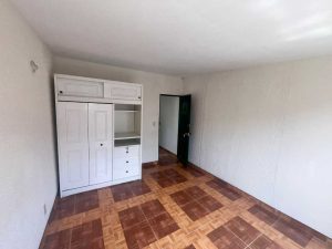 se_alquila_casa_en_barrio_los_1708202722-6237_8944.jpg