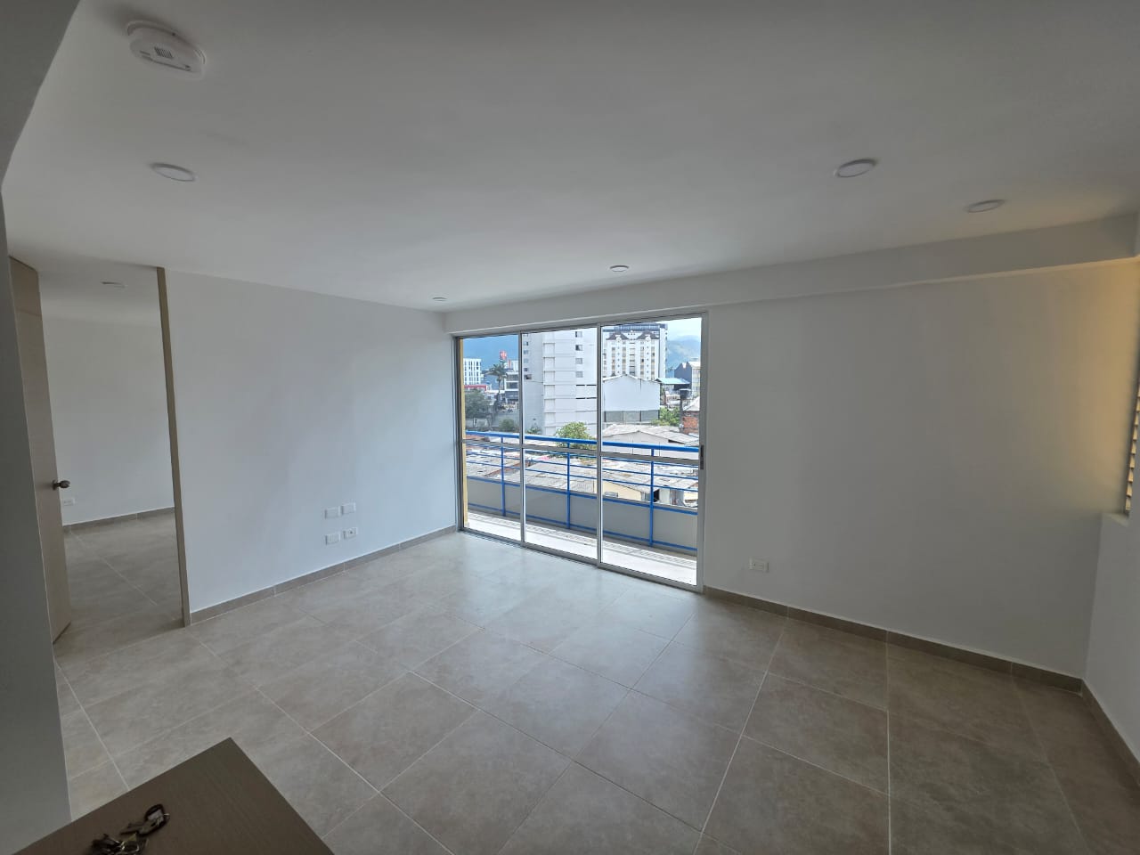 Apartamento Conjunto Cerrado Torre Horus